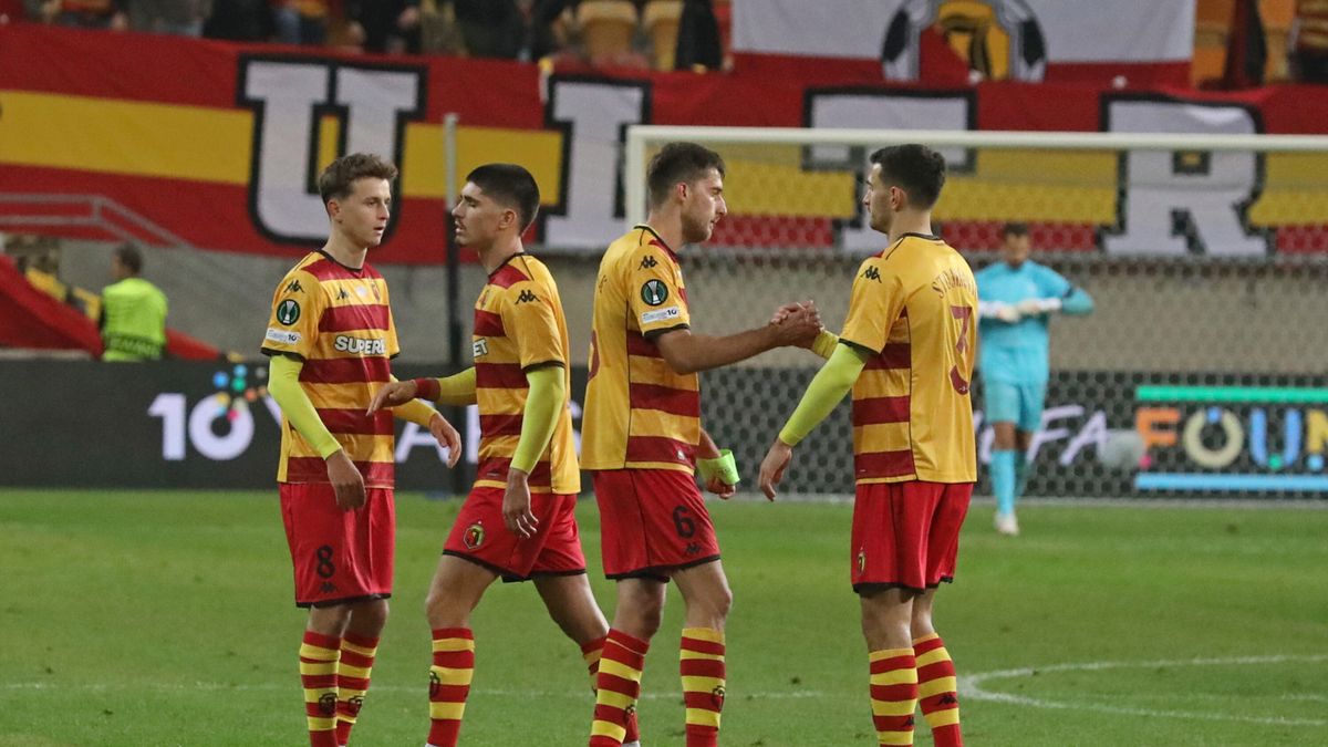 PAP / Artur Reszko / Na zdjęciu: piłkarze Jagiellonii Białystok cieszą się po wygranym 1:0 meczu 1. kolejki Ligi Konferencji z Hamrun Spartans FC