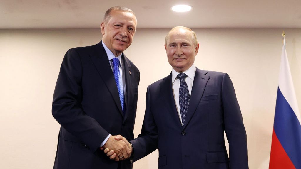 Recep Tayyip Erdogan (z lewej) i Władimir Putin (z prawej)