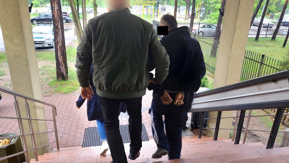 Otwock. Mężczyzna został aresztowany za podpalenie sklepu