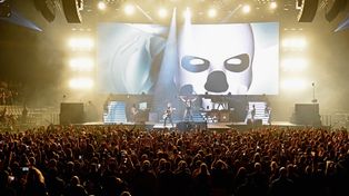 Slash w Katowicach. Gitarzysta Guns N' Roses zjadł obiad w Chacie z Zalipia. "Po 13 latach odwiedził nas ponownie"