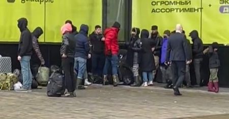 Sobota, centrum Mińska. "Migrantów jest więcej niż miejscowych"