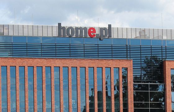 home.pl z mniejszym zyskiem, podwyżka dla wszystkich pracowników