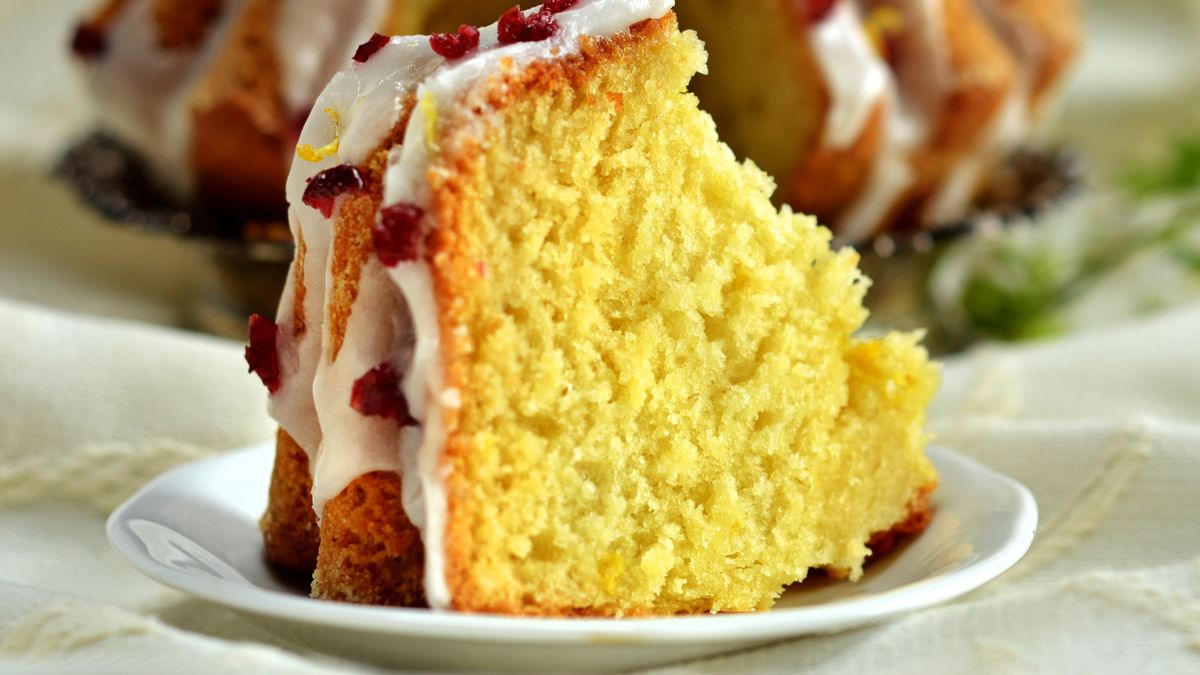 Budyniowa babka wielkanocna