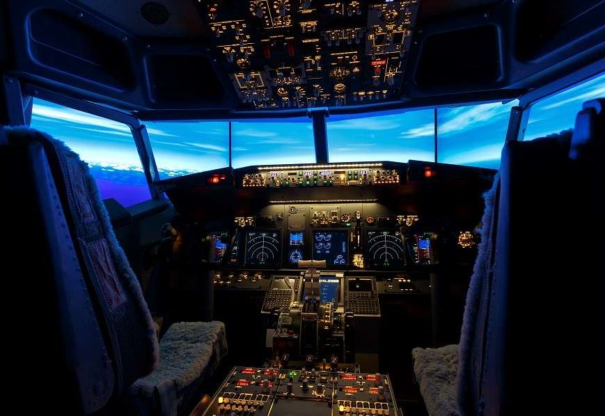 Nocleg w pokoju z Boeingiem 737-800 
