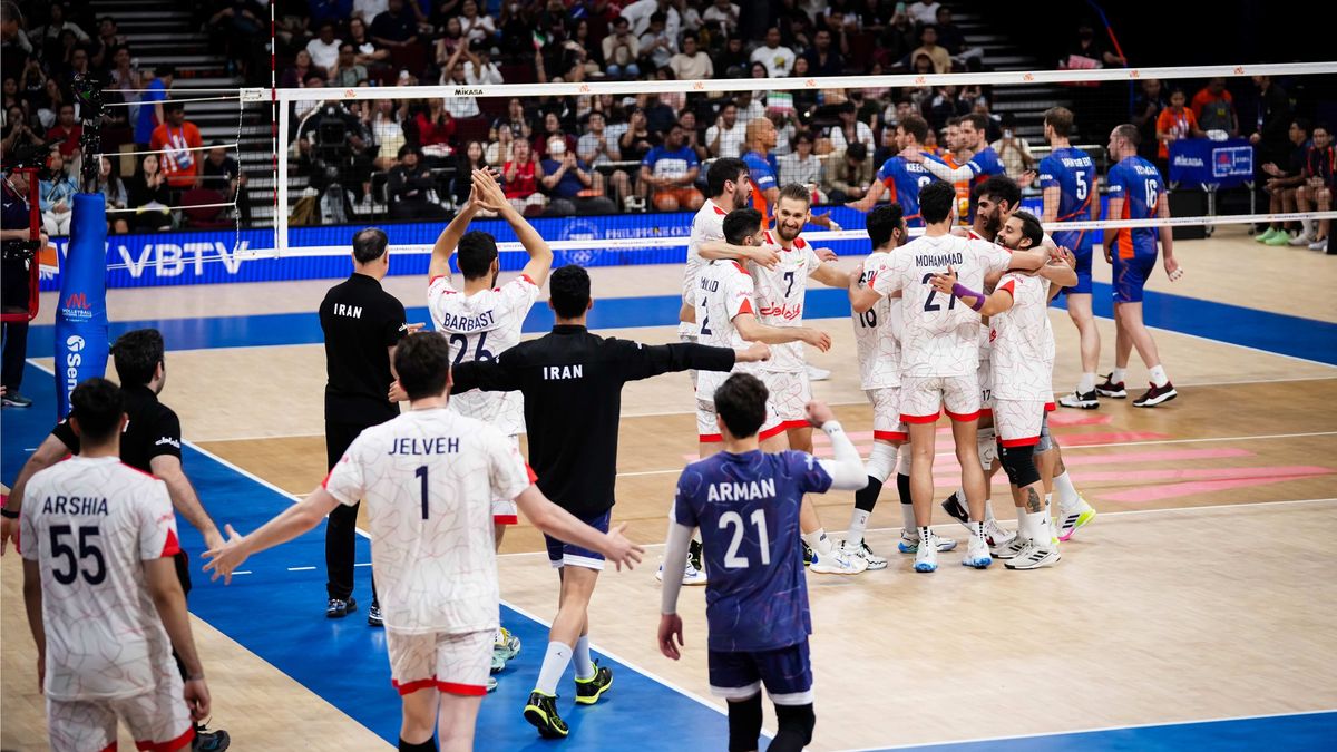Materiały prasowe / VolleyballWorld / Na zdjęciu: reprezentacja Iranu
