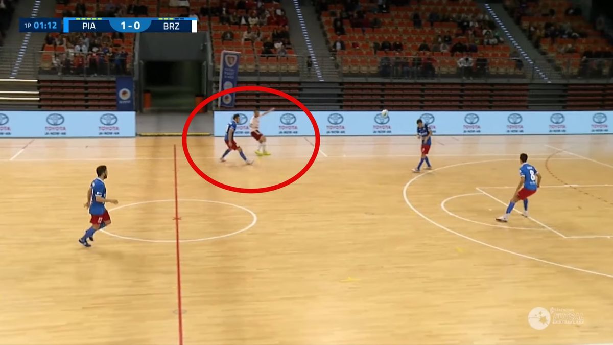 Zdjęcie okładkowe artykułu: Facebook / Futsal Ekstraklasa / Na zdjęciu: wspaniały gol Michała Grochowskiego