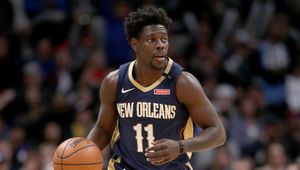 NBA. W Milwaukee zbroją się na potęgę. Bucks wygrali wyścig po Jrue Holidaya i Bogdana Bogdanovicia