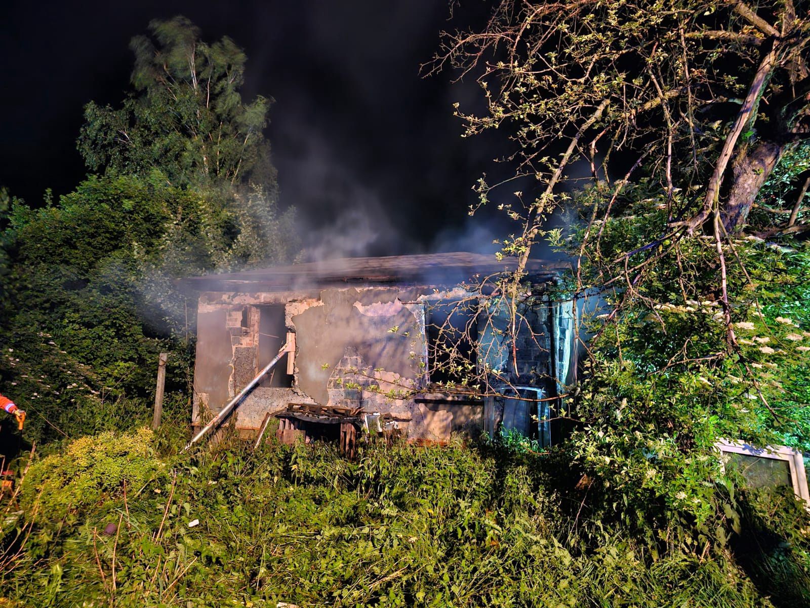 Wybuch gazu i pożar w budynku w Zebrzydowicach