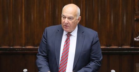 Trzęsienie ziemi w rządzie. Dymisja kluczowego ministra