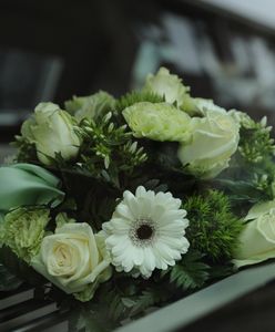 Policjantka zastrzeliła siebie i syna. Spoczęli w jednej trumnie