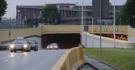 Tunel Wisłostrady znów otwarty, ale zalany