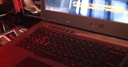 Chłodzony cieczą Asus GX700, myszki, monitory i oczywiście konkurs #IEM2016