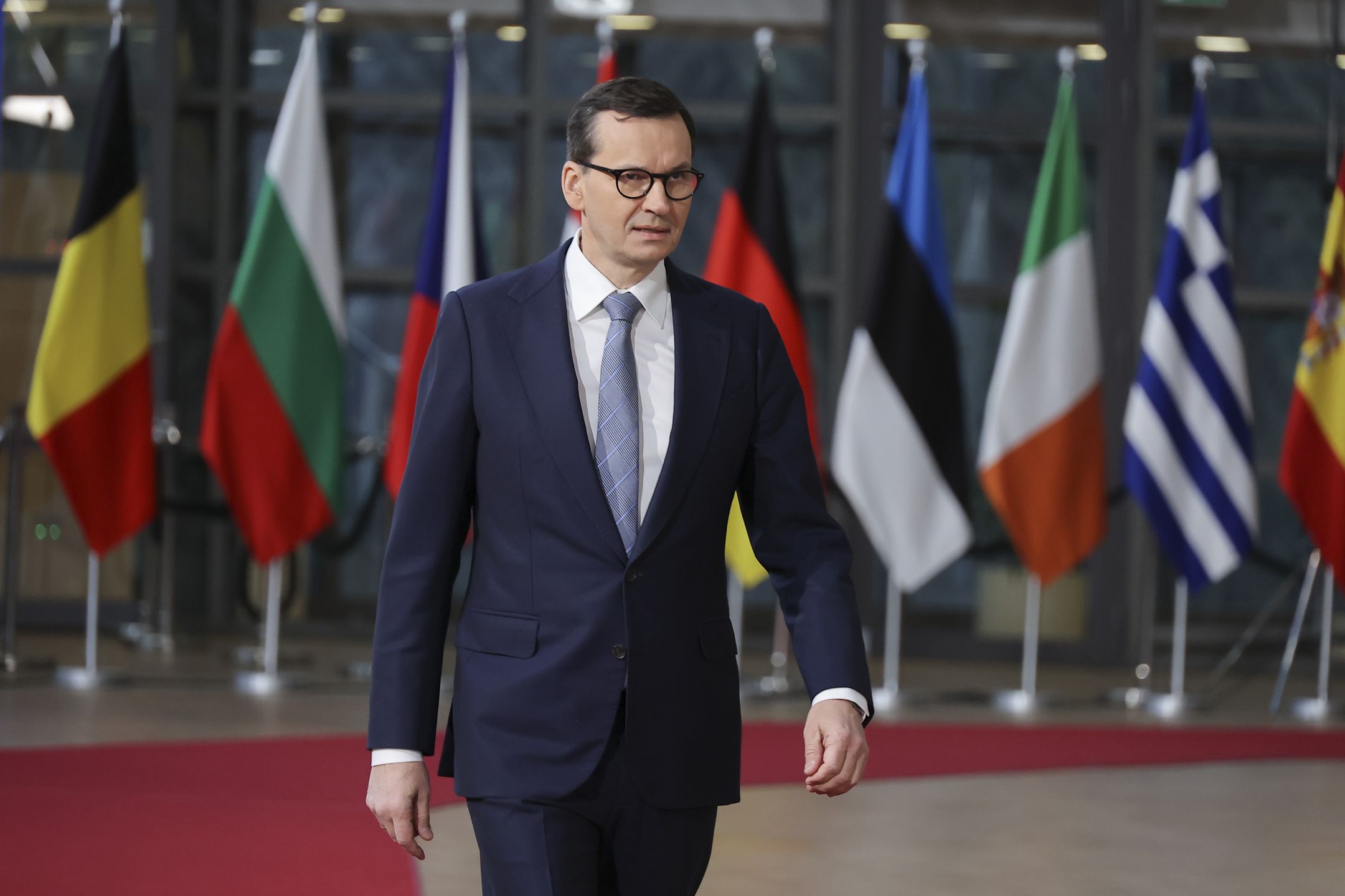 Rząd premiera Morawieckiego planuje zadłużyć Polskę na kolejne ok. 200 miliardów zł w 2023 r.