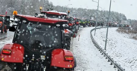 Protest rolników w Annopolu i Kamieniu. W piątek 13 grudnia zablokują drogi na mostach na Wiśle