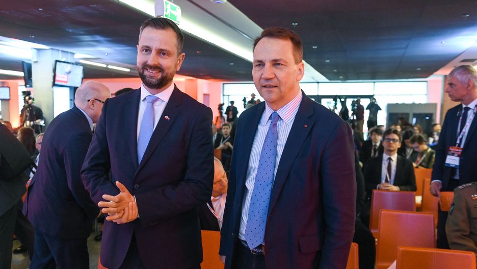 Wicepremier Władysław Kosiniak-Kamysz, i szef MSZ Radosław Sikorski
