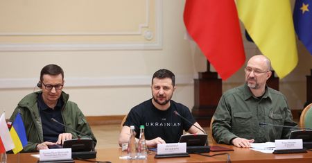 Premier w Kijowie załatwia energię dla Polski. Ukraina może pomóc