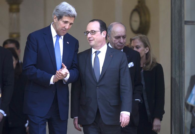 Relacje USA-Francja. John Kerry przeprasza Hollande'a