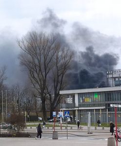 Ogromny pożar w Warszawie. Widać kłęby dymu