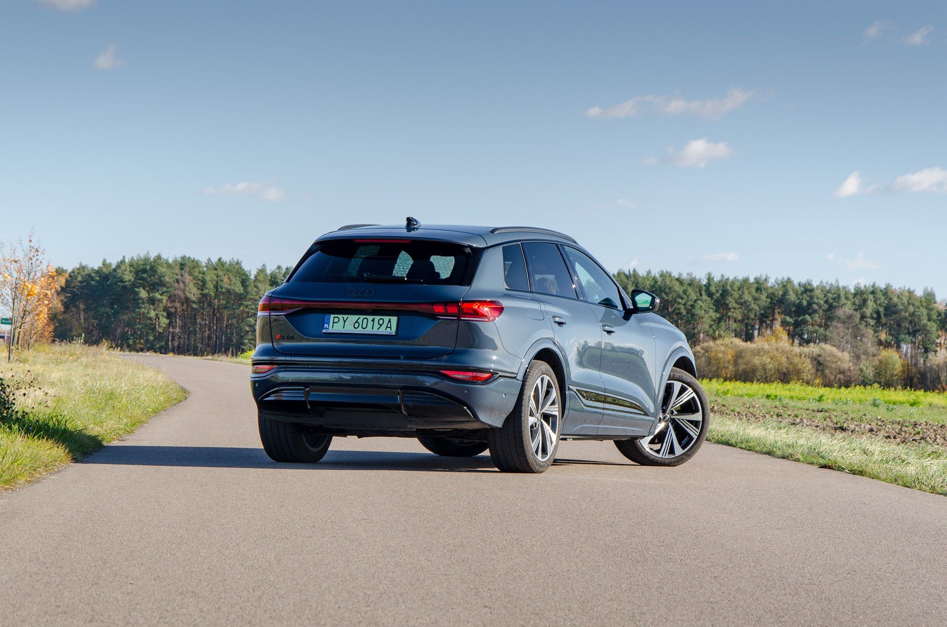 Audi SQ6 e-tron
