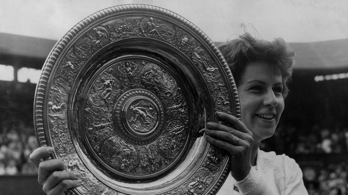 Zdjęcie okładkowe artykułu: Getty Images / Douglas Miller / Na zdjęciu: Maria Bueno trzykrotnie wygrała Wimbledon w grze pojedynczej