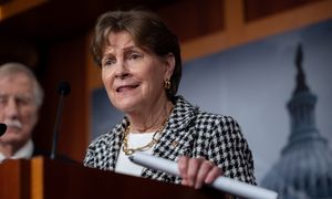 Demokraci wycofują poparcie dla jednej z ustaw o sankcjach na Rosję. "Są lepsze sposoby"