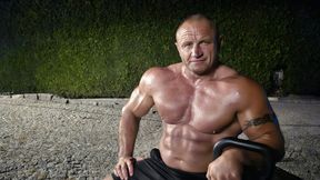 "Poszedłem z małą na molo". Zdjęcie Pudzianowskiego sprzed 25 lat to hit