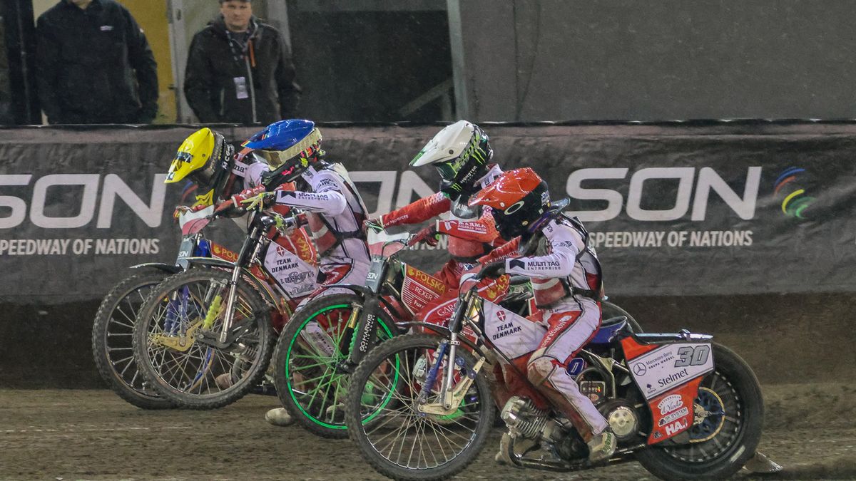 WP SportoweFakty / Michał Krupa / Na zdjęciu: bieg Polska vs. Dania w finale SoN 2025