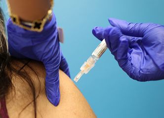 Polska przegrywa w sądzie. Miliardy do zapłaty za nieodebrane szczepionki