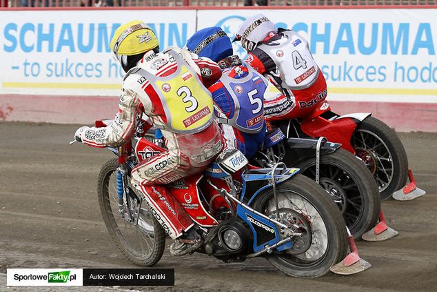 Alex Davies (pierwszy z prawej) wygrał zawody w Gillman