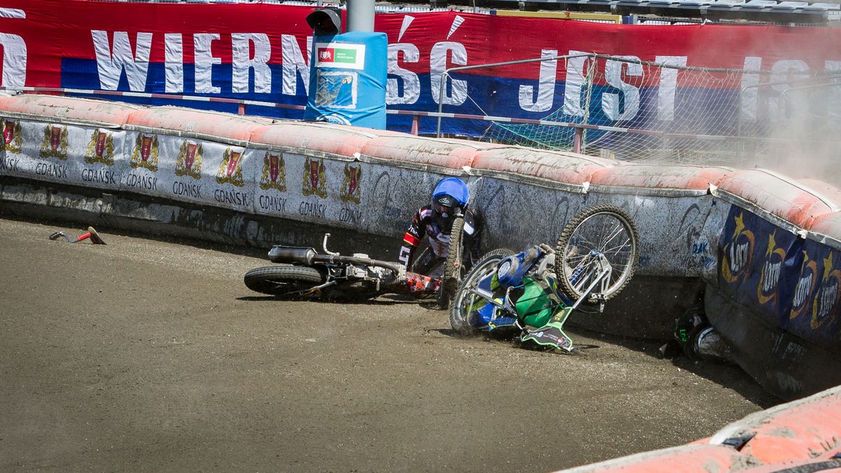 WP SportoweFakty / Wiesław Wardaliński / Na zdjęciu: upadek Kima Nilssona i Siergieja Łogaczowa