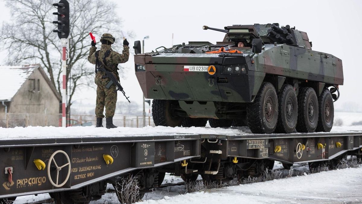 Pierwsze wagony mają dotrzeć do wojska do 1 grudnia 2020 r.