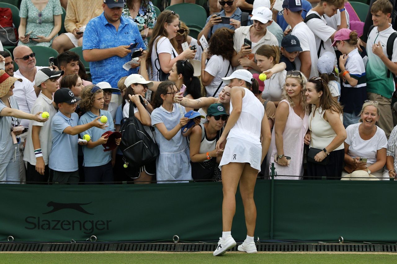 Wimbledon. Iga Świątek wynajęła dom w Londynie i... wpakowała się w problemy. "Ledwo śpię"