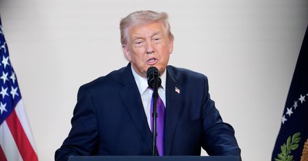 Sondaż: większość Polaków nie ufa USA pod rządami Donalda Trumpa