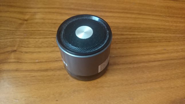 Głośnik Bluetooth (jeden z mniejszych egzemplarzy)