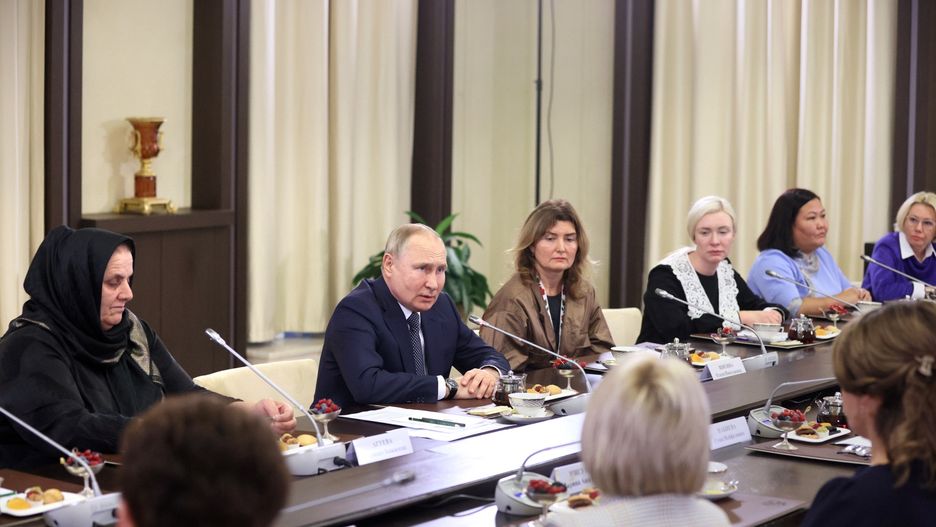 Władimir Putin spotkał się z kilkoma matkami rosyjskich żołnierzy