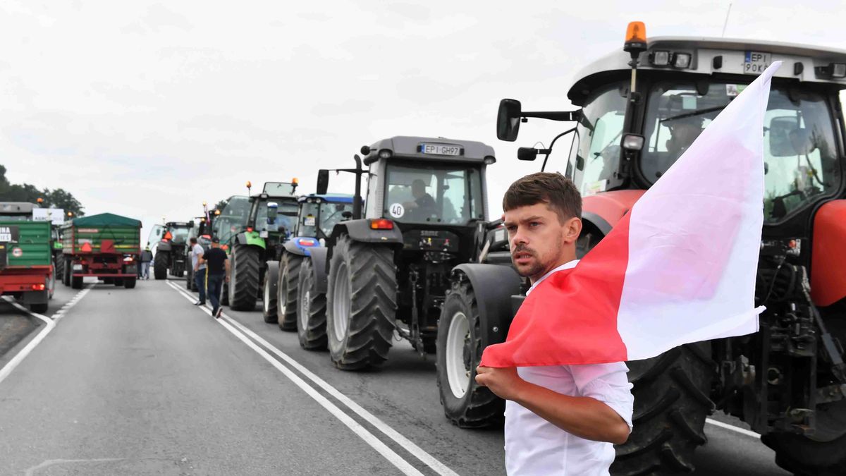Michał Kołodziejczak, lider Agrounii zapowiedział, że rolnicy nie ustąpią z drogi. 