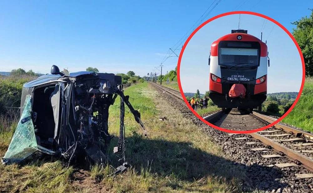 Uderzyła citroenem w wagon pociągu na przejeździe w Chodzieży