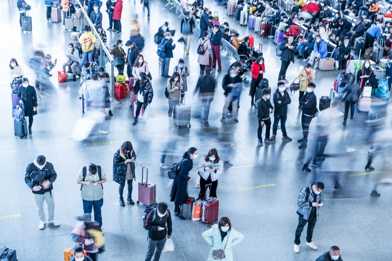 The airport was paralysed by lost scissors.