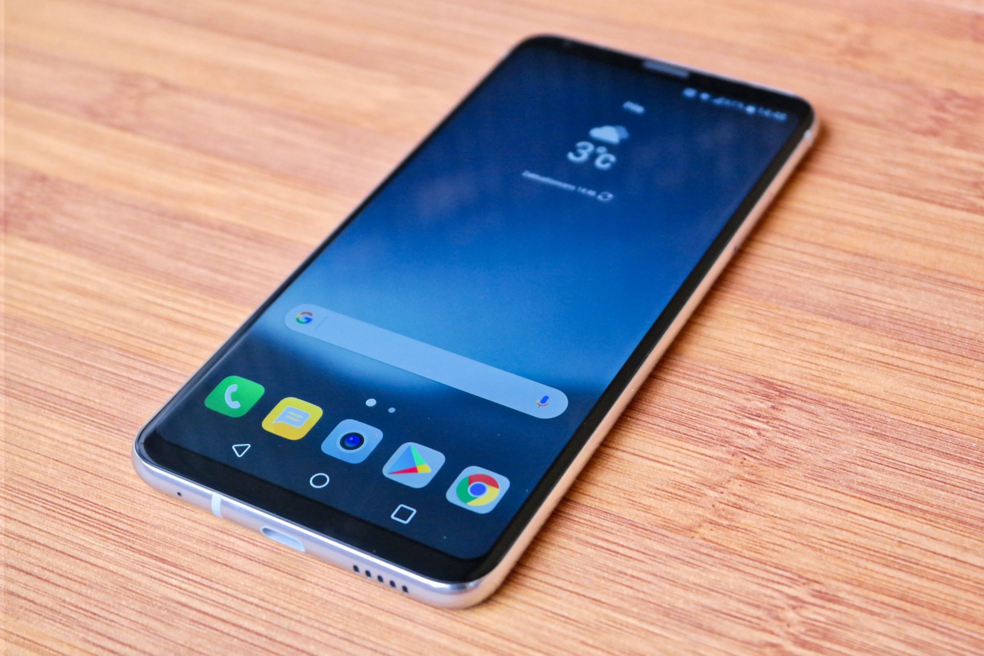 LG V30 - pierwsze wrażenia. Walka o tytuł najlepszego smartfona będzie w tym roku wyjątkowo wyrównana 6