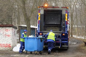 Miasta dopiero zaczynają przyjmować deklaracje ws. śmieci