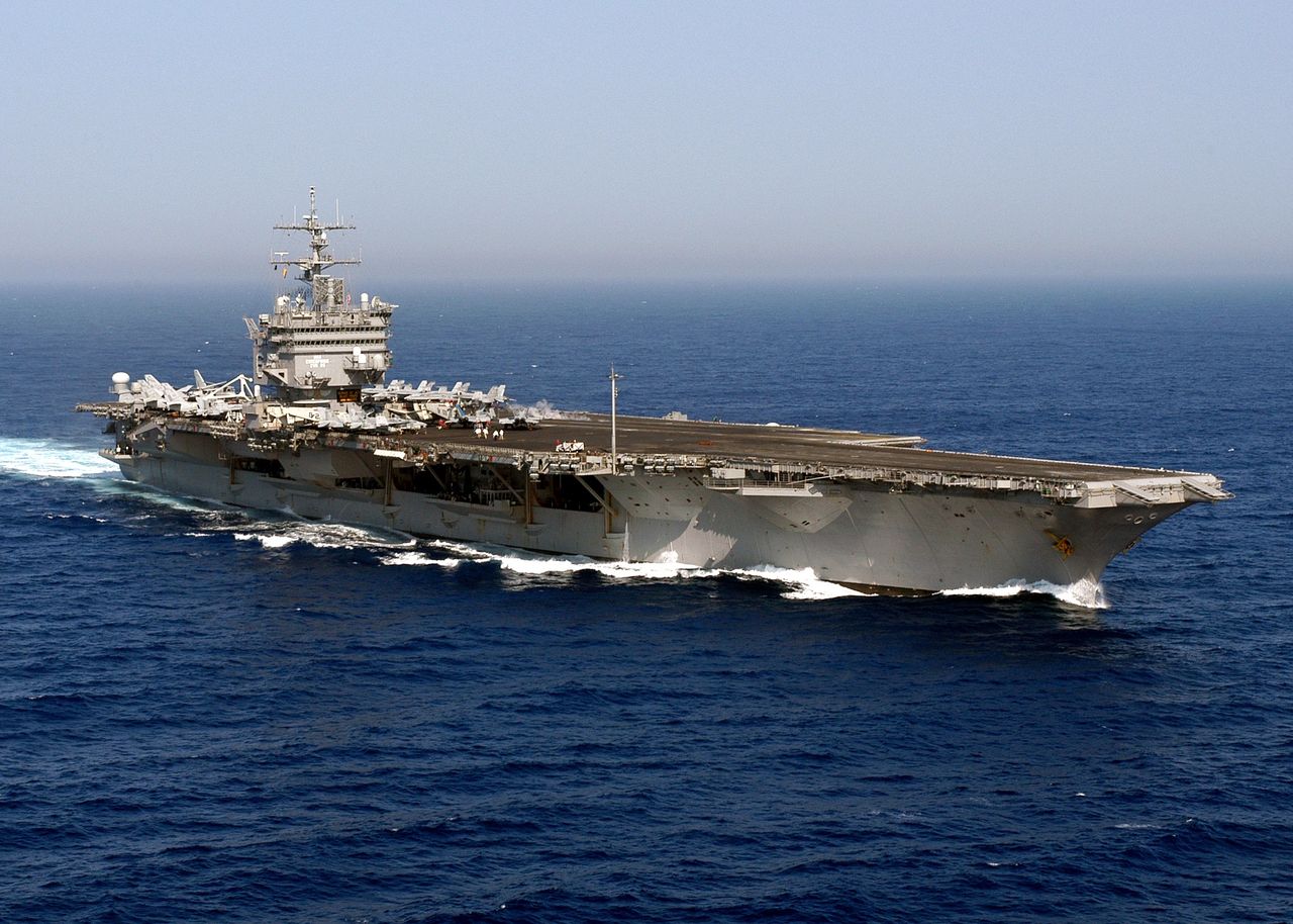 Ile kosztuje złomowanie lotniskowca? Można się złapać za głowę. Nowy kontrakt U.S. Navy