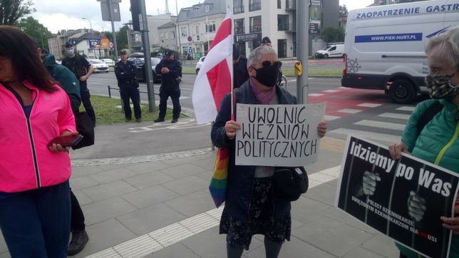 Warszawa. Babcia Kasia wśród protestujących