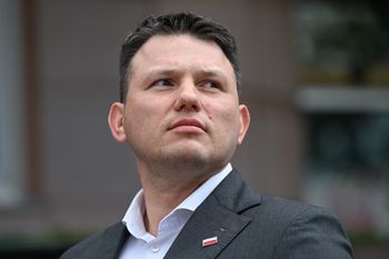 Grupa Mentzen na minusie. Spadek przychodów w II kwartale