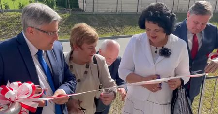 Działacze PiS uroczyście otworzyli przedszkole. Jest jeden problem
