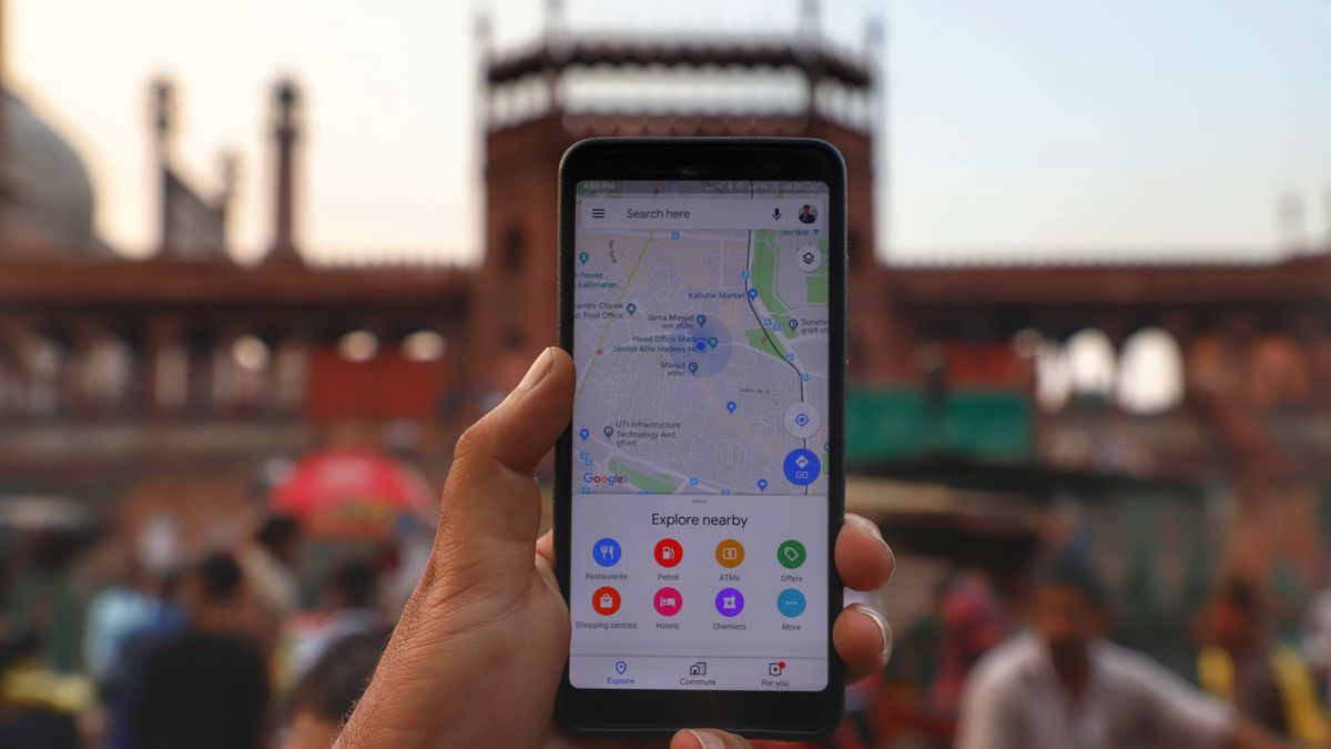 Aplikacja Google Maps staje się coraz bardziej społecznościowa.