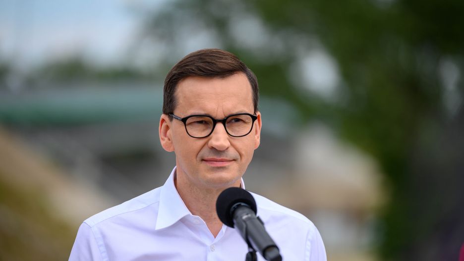 Morawiecki o wpisie kurator Nowak: musimy stać zawsze po stronie ofiar