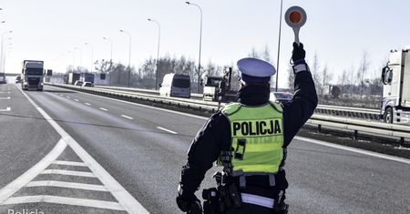 Karambol na S8: Sześć pojazdów zderzyło się na trasie do Wrocławia