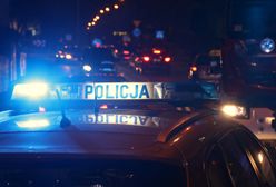 Warszawa. Akcja służb w Wilanowie. 20-latek znaleziony ranny na klatce schodowej