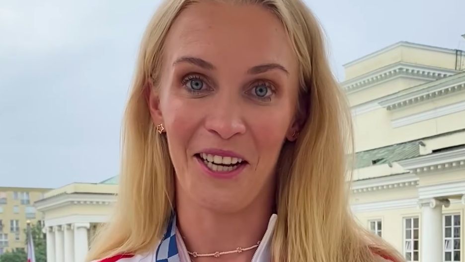 Warszawa. Srebrna medalistka z Tokio, wioślarka Agnieszka Kobus-Zawojska, podziękowała warszawiakom za gratulacje, wsparcie i pozytywną energię. A medal, jak powiedziała, ofiarowuje ukochanemu miastu