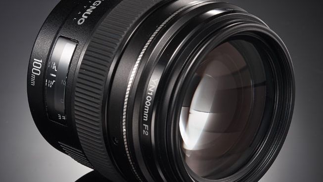 Yongnuo 100 mm f/2 oraz 85 mm f/1.8 - ofensywa Yongnuo na jasne stałki 1